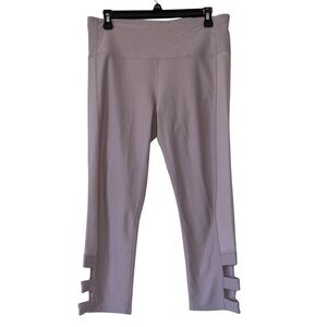 3/$20 Apana Light Purple Cropped Leggings